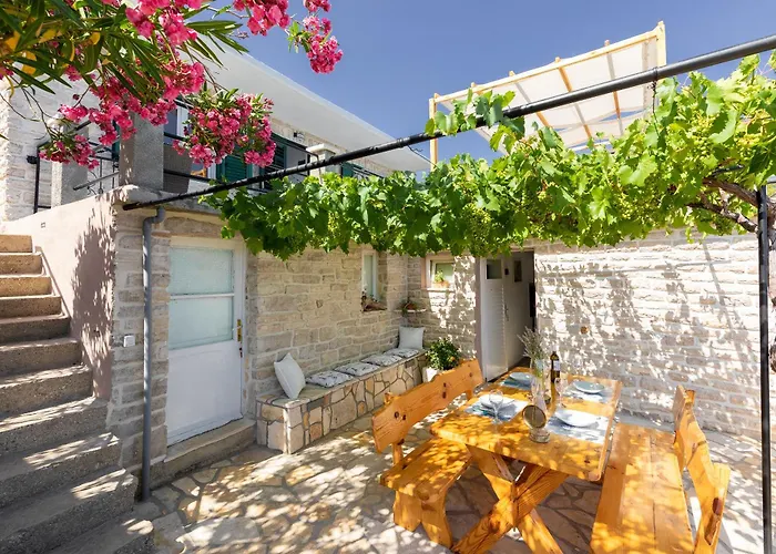 House Frankica *