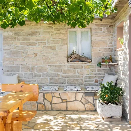 House Frankica Tatil Evi *